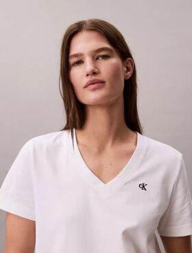 T-shirt com decote em V e Monogram