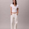 T-shirt com decote em V e Monogram