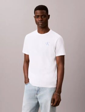 T-shirt com grafismo Monologo em pinceladas