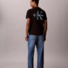 T-shirt com grafismo Monologo em pinceladas