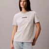 T-shirt com logótipo CK às riscas T-shirt com logótipo CK às riscas