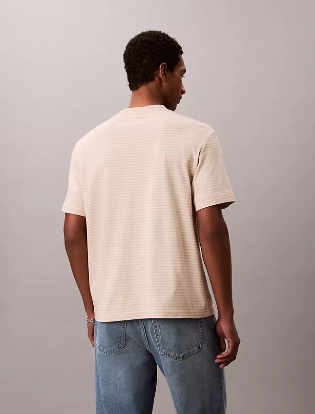 T-shirt de corte descontraído com riscas T-shirt de corte descontraído com riscas