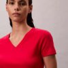 T-shirt de gola em V folgada em algodão líquido T-shirt de gola em V folgada em algodão líquido