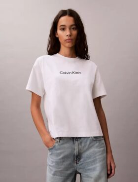 T-shirt de gola redonda com corte largo e logótipo padrão