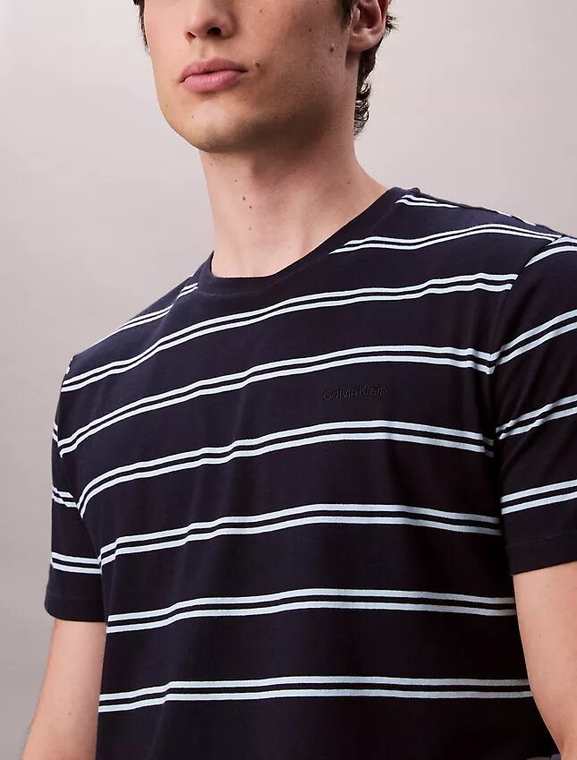 T-shirt de gola redonda com riscas Liquid Touch T-shirt de gola redonda com riscas Liquid Touch