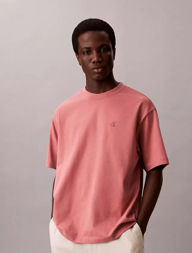 T-shirt de gola redonda descontraída com logótipo de arquivo T-shirt de gola redonda descontraída com logótipo de arquivo
