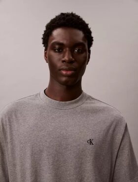 T-shirt de gola redonda descontraída com logótipo de arquivo
