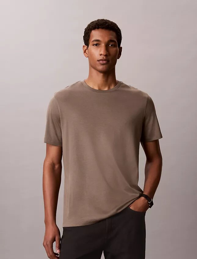 T-shirt de gola redonda em algodão Supima T-shirt de gola redonda em algodão Supima