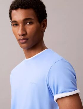 T-shirt de gola redonda Liquid Touch