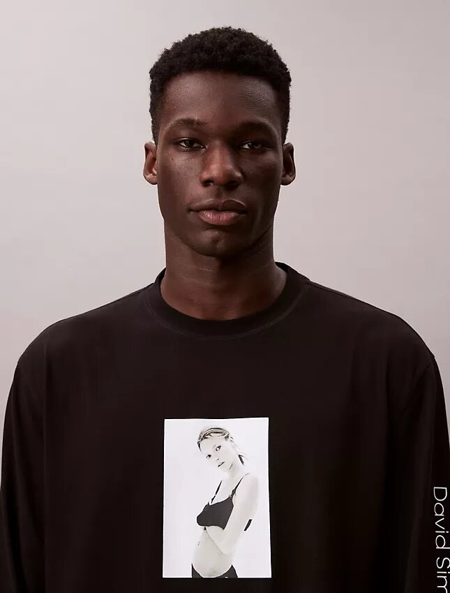 T-shirt de manga comprida com estampado gráfico Kate Moss T-shirt de manga comprida com estampado gráfico Kate Moss
