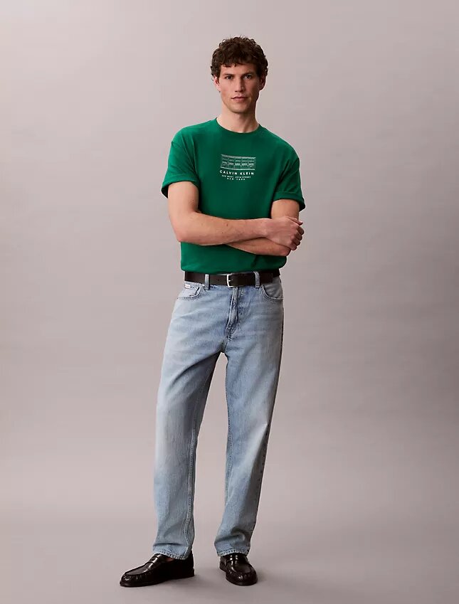 T-shirt Descontraída com Gráfico do Logótipo do Escritório de Nova Iorque T-shirt Descontraída com Gráfico do Logótipo do Escritório de Nova Iorque
