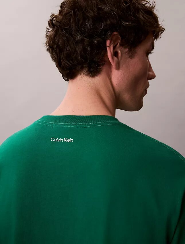 T-shirt Descontraída com Gráfico do Logótipo do Escritório de Nova Iorque T-shirt Descontraída com Gráfico do Logótipo do Escritório de Nova Iorque