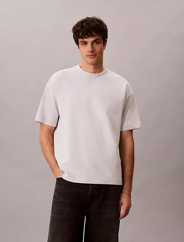 T-shirt Descontraída com Gráfico Monologo Desgastado T-shirt Descontraída com Gráfico Monologo Desgastado