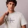 T-shirt Descontraída com Listras Monogram T-shirt Descontraída com Listras Monogram
