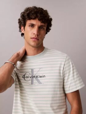 T-shirt Descontraída com Listras Monogram