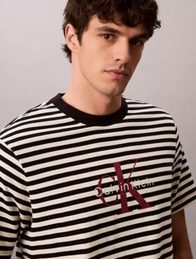 T-shirt Descontraída com Listras Monogram