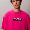 T-shirt Descontraída com Logótipo em Bloco T-shirt Descontraída com Logótipo em Bloco