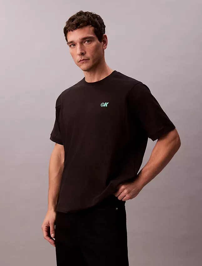 T-shirt Descontraída com Logótipo em Piqué Refrescante T-shirt Descontraída com Logótipo em Piqué Refrescante