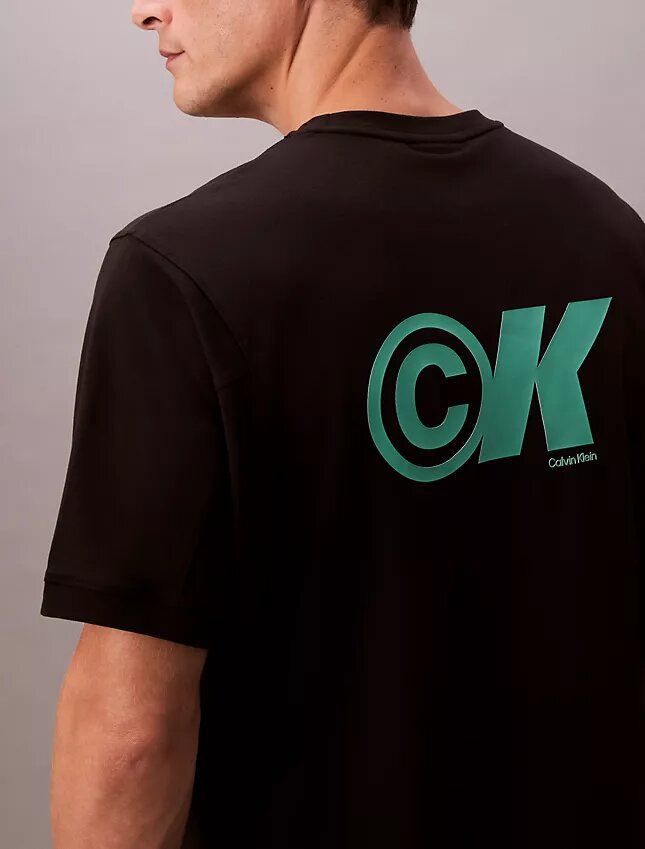 T-shirt Descontraída com Logótipo em Piqué Refrescante T-shirt Descontraída com Logótipo em Piqué Refrescante