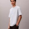 T-shirt Descontraída com Logótipo Emblema T-shirt Descontraída com Logótipo Emblema