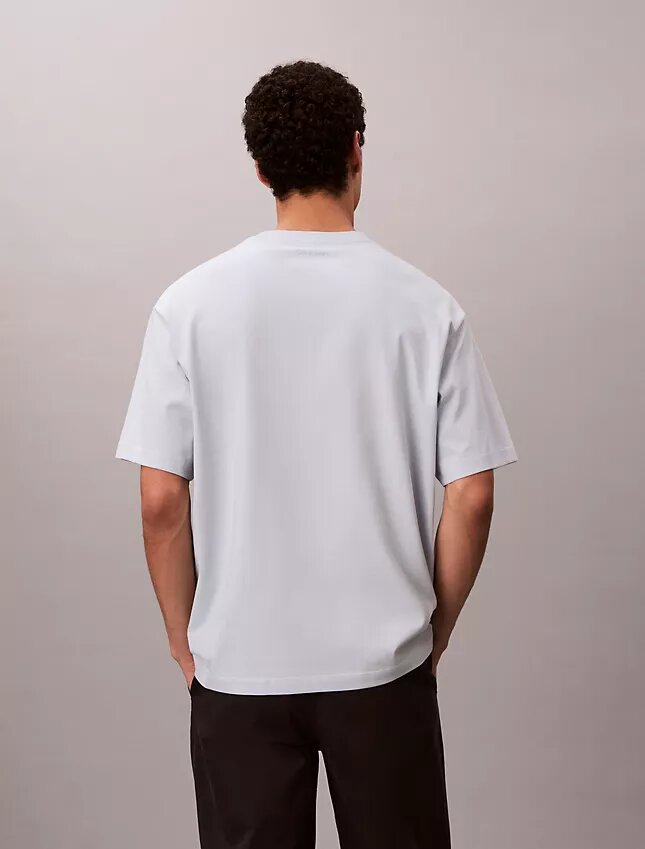 T-shirt Descontraída com Logótipo Emblema T-shirt Descontraída com Logótipo Emblema