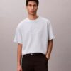 T-shirt Descontraída com Logótipo Emblema T-shirt Descontraída com Logótipo Emblema