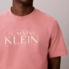 T-shirt Descontraída com Logótipo Gráfico T-shirt Descontraída com Logótipo Gráfico
