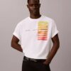T-shirt Descontraída com Logótipo Ousado Pride T-shirt Descontraída com Logótipo Ousado Pride