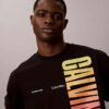 T-shirt Descontraída com Logótipo Ousado Pride T-shirt Descontraída com Logótipo Ousado Pride