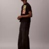 T-shirt Descontraída com Logótipo Ousado Pride T-shirt Descontraída com Logótipo Ousado Pride