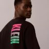 T-shirt Descontraída com Logótipo Ousado Pride T-shirt Descontraída com Logótipo Ousado Pride