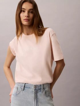 T-shirt Descontraída com Logótipo Padrão