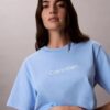 T-shirt Descontraída com Logótipo Padrão T-shirt Descontraída com Logótipo Padrão