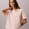 T-shirt Descontraída com Logótipo Padrão T-shirt Descontraída com Logótipo Padrão