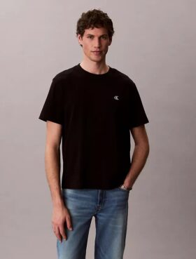 T-shirt Descontraída com Monogram Bordado
