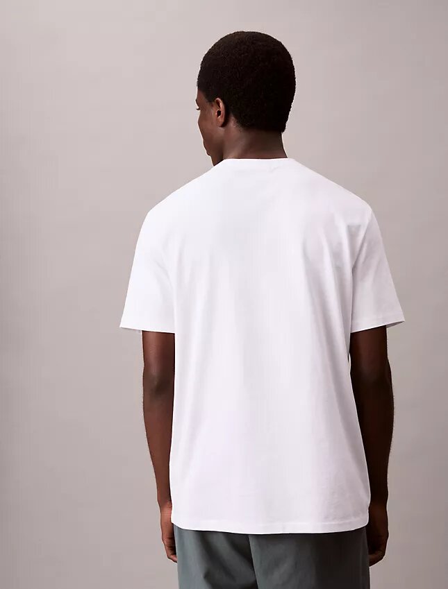 T-shirt Descontraída com Monogram Bordado T-shirt Descontraída com Monogram Bordado