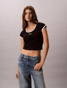 T-shirt justa com gráfico Monologo