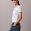 T-shirt justa com logótipo T-shirt justa com logótipo