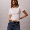 T-shirt justa com logótipo T-shirt justa com logótipo