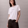 T-shirt justa com logótipo bordado T-shirt justa com logótipo bordado
