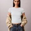 T-shirt justa com logótipo em nervuras T-shirt justa com logótipo em nervuras