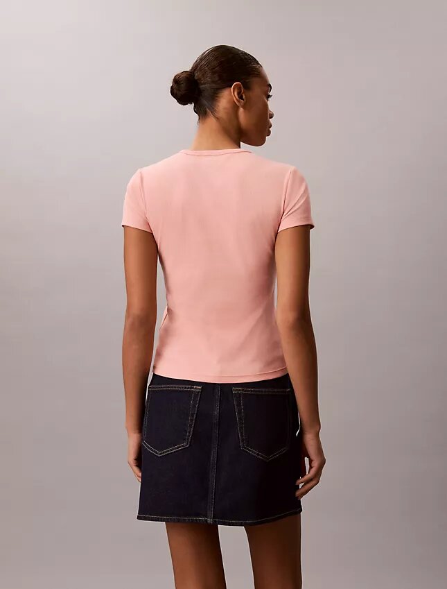 T-shirt justa com logótipo em nervuras T-shirt justa com logótipo em nervuras