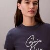 T-shirt justa com logótipo em relevo T-shirt justa com logótipo em relevo