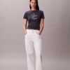 T-shirt justa com logótipo em relevo T-shirt justa com logótipo em relevo