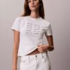 T-shirt justa com logótipo em tipo de letra T-shirt justa com logótipo em tipo de letra