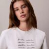 T-shirt justa com logótipo em tipo de letra T-shirt justa com logótipo em tipo de letra