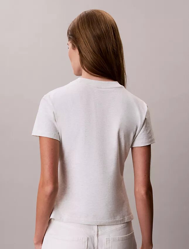 T-shirt justa com logótipo em tipo de letra T-shirt justa com logótipo em tipo de letra