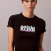 T-shirt justa com logótipo gráfico contrastante T-shirt justa com logótipo gráfico contrastante