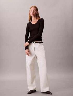 T-shirt justa em malha elástica de Modal