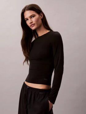 T-shirt justa em nylon elástico